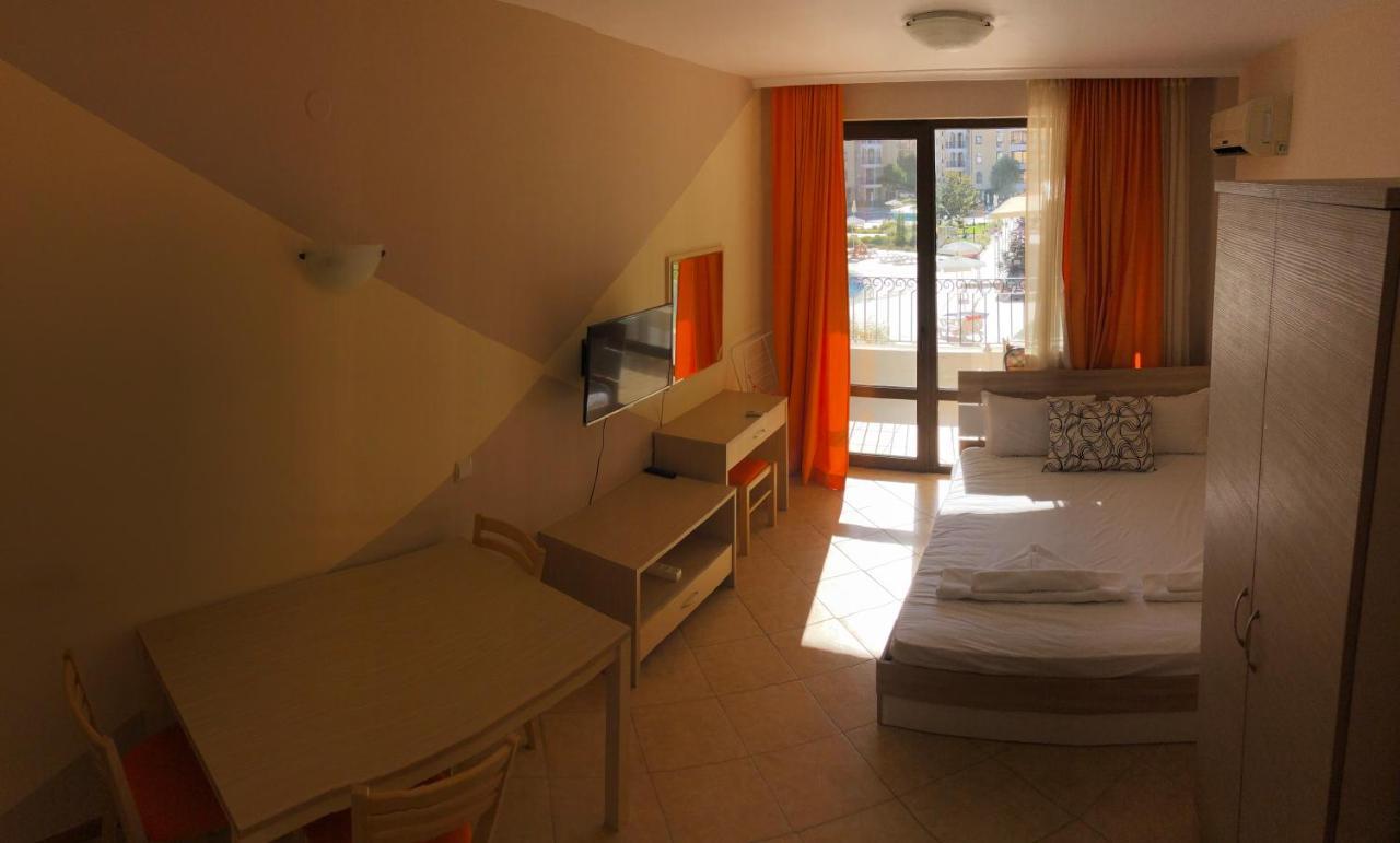 Royal Sun - Sunny Cove Apartment Sluneční pobřeží Exteriér fotografie