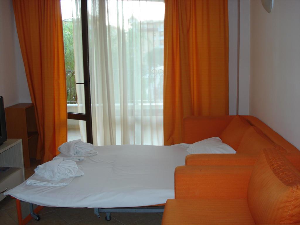 Royal Sun - Sunny Cove Apartment Sluneční pobřeží Exteriér fotografie