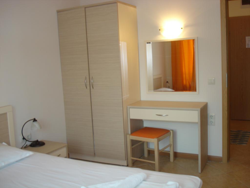 Royal Sun - Sunny Cove Apartment Sluneční pobřeží Exteriér fotografie