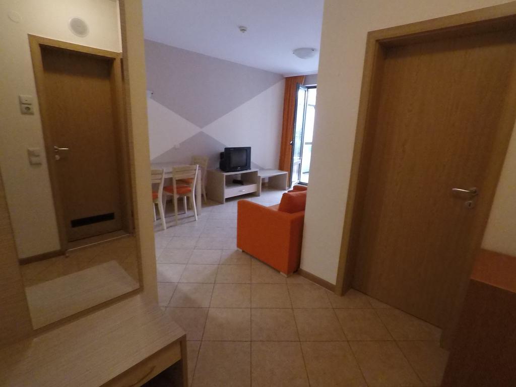 Royal Sun - Sunny Cove Apartment Sluneční pobřeží Exteriér fotografie
